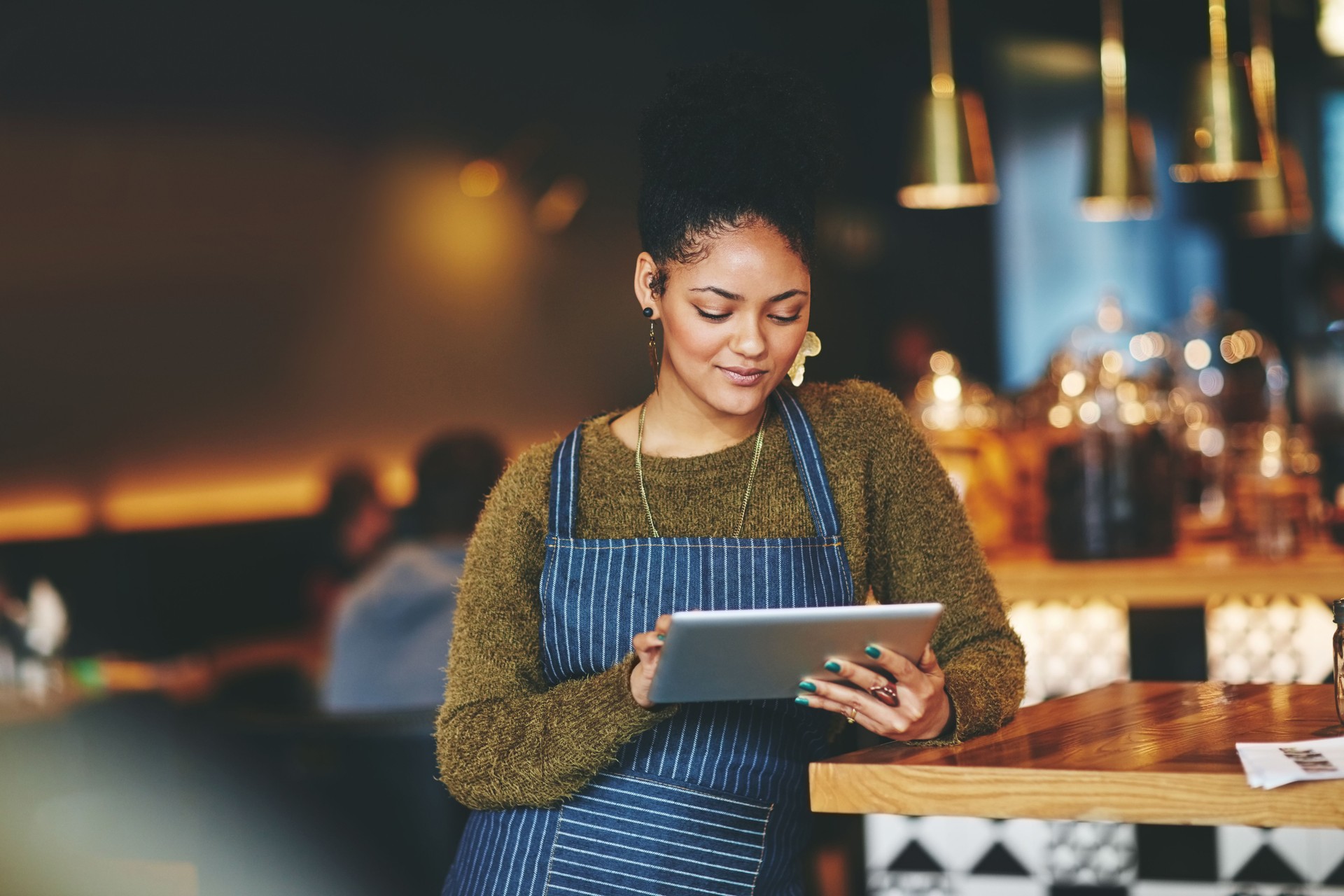Putting her coffee shop on the social media map